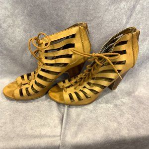 Delicious "Richelle" Caged Shoes